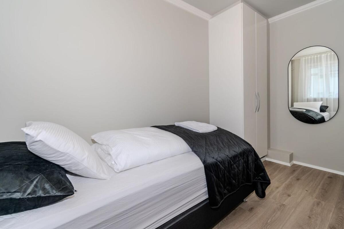 Framnesvegur - Two Bedroom Central Apartment Reykjavik Bagian luar foto